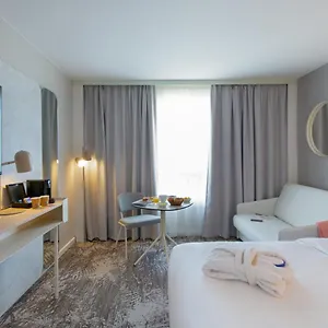 Hotel Novotel Pont De L'arc Aix-en-Provence